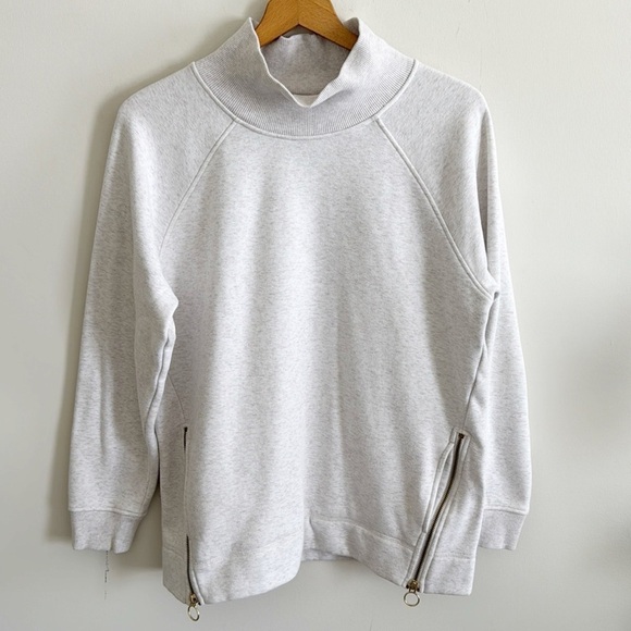 Athleta Tops - Athleta funnel neck light gray long sleeve zipper sweatshirt size medium